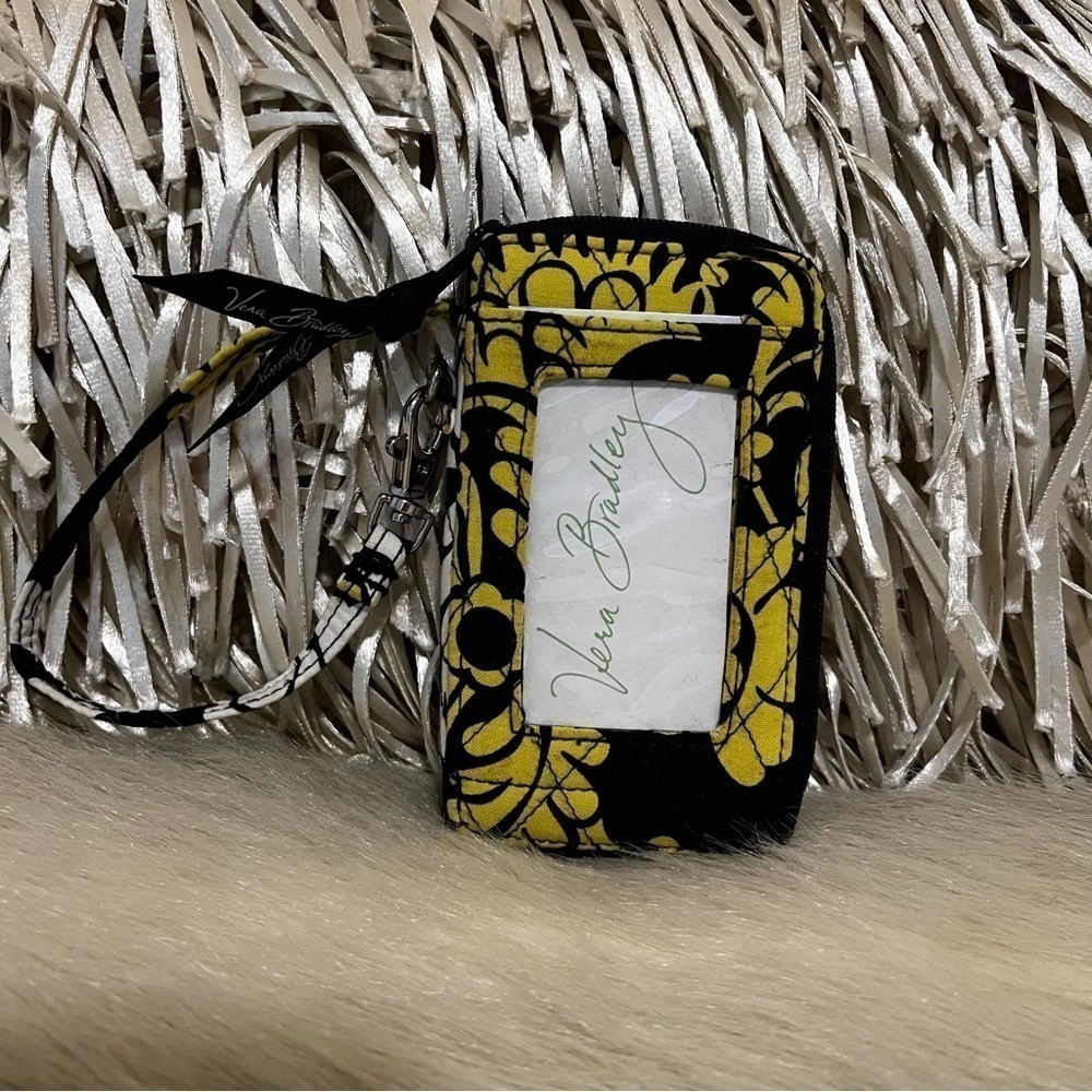 VERA BRADLEY Baroque 2010 Carry It All Wristlet Black Yellow White Lipstick Case